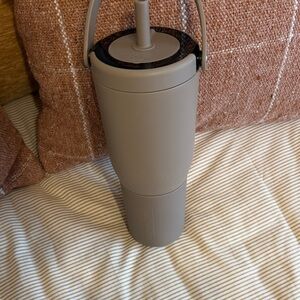 Brumate Resa 35oz in Taupe